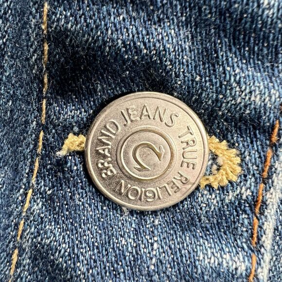 True Religion Denim Trucker Jacket Jimmy Women’s Medium Distressed Y2K - Picture 9 of 14